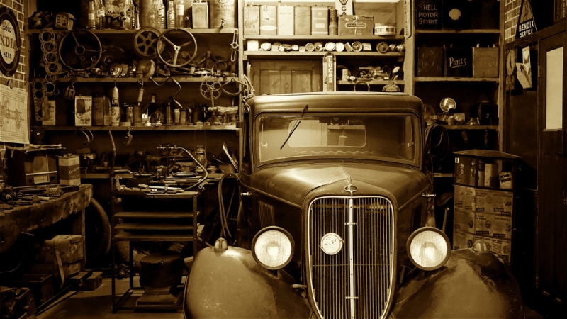 vitrine-CONSEGUDES-min_antique_auto_automobile_automotive_car_classic_equipment_fix-1169797